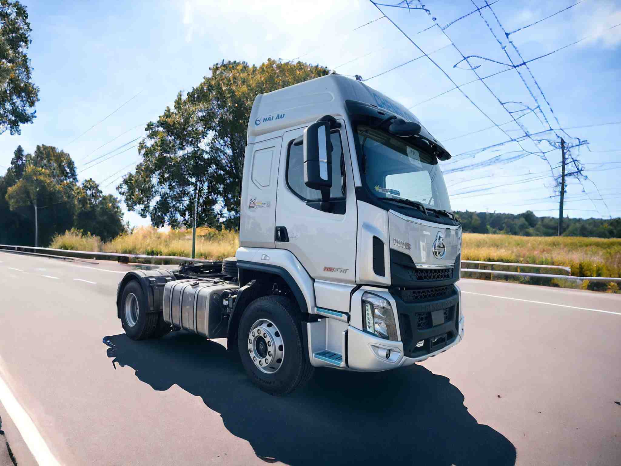 Đầu Kéo Chenglong H5 1 cầu 270 HP